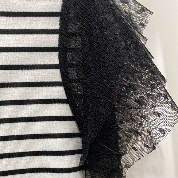 Lace Sleeve Mini Dress - Picture 4 of 7